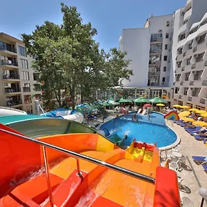 Prestige Deluxe Aquapark Club מלון